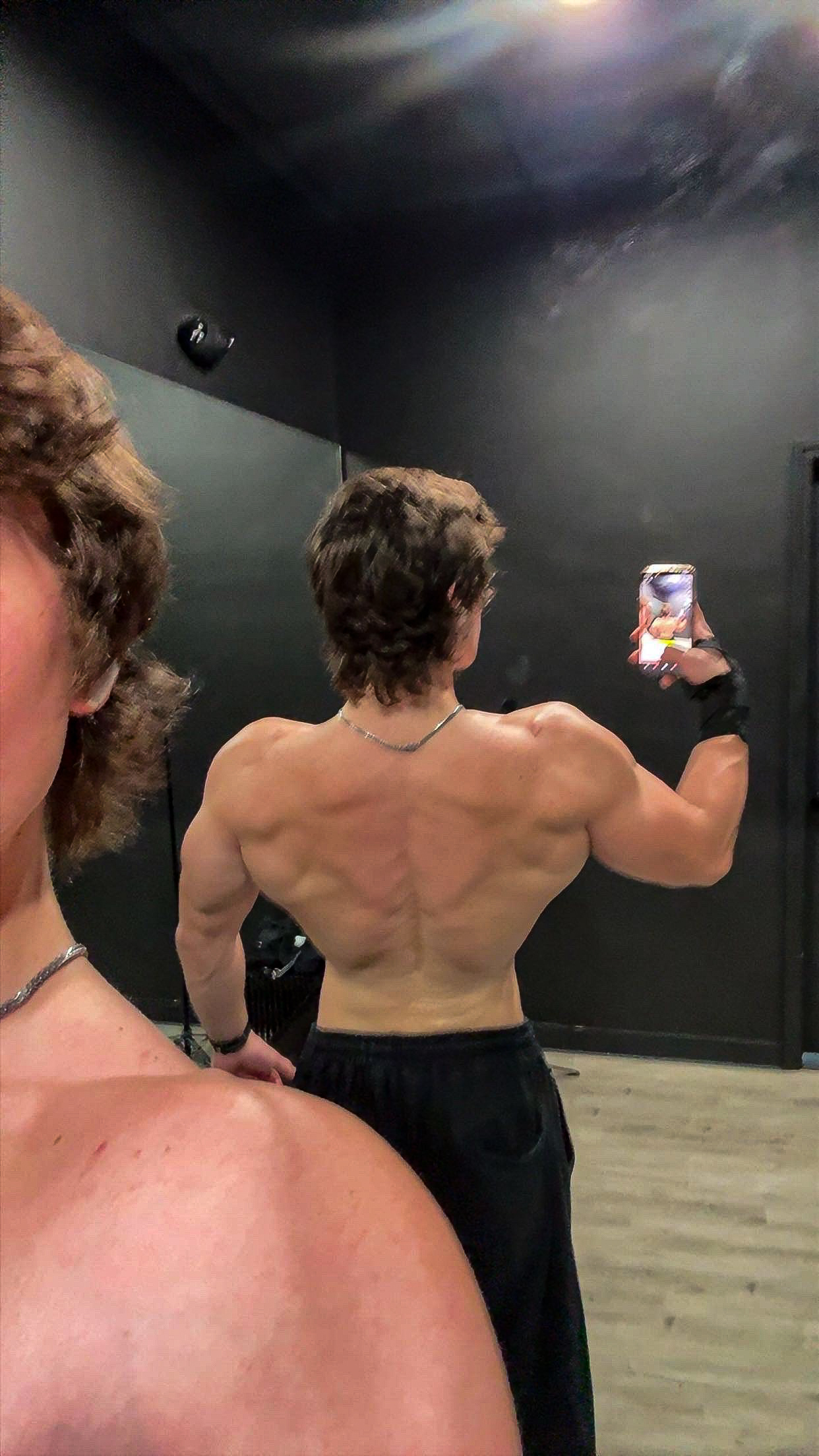 Back pose physique photo